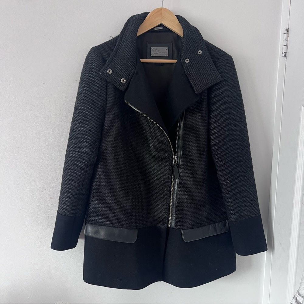 Mackage Luxury Wool and cashmere blend Asymmetrical Zip – Leather Trim – Size M - Picture 5 of 16